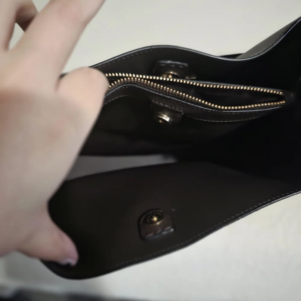 COACH Black Leather Tote Bag - Picture 3 of 3